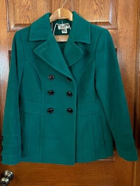 St John’s Bay Medium Kelly Green Pea Coat Cashmere Wool Blend Black Buttons